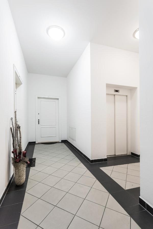 Apartma Linda 1880 Karlovy Vary Exterior photo
